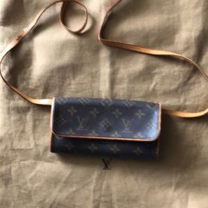 Authentic Louis Vuitton purse